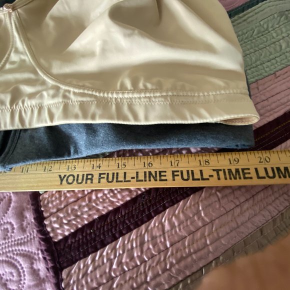 EUC~3 LARGE Bras-4X & 54D-1 low price - Picture 4 of 12